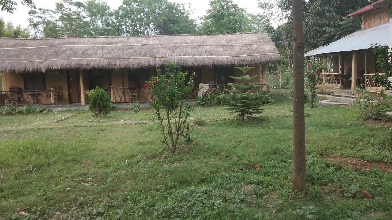 Chital Lodge Chitwan Exterior foto