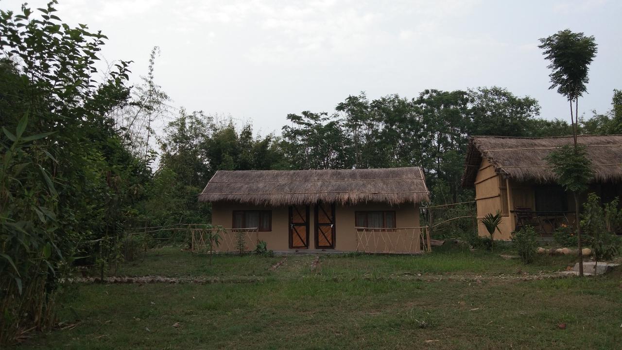 Chital Lodge Chitwan Exterior foto