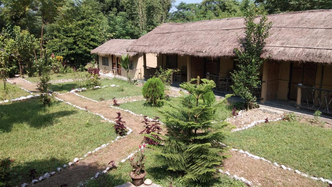 Chital Lodge Chitwan Exterior foto