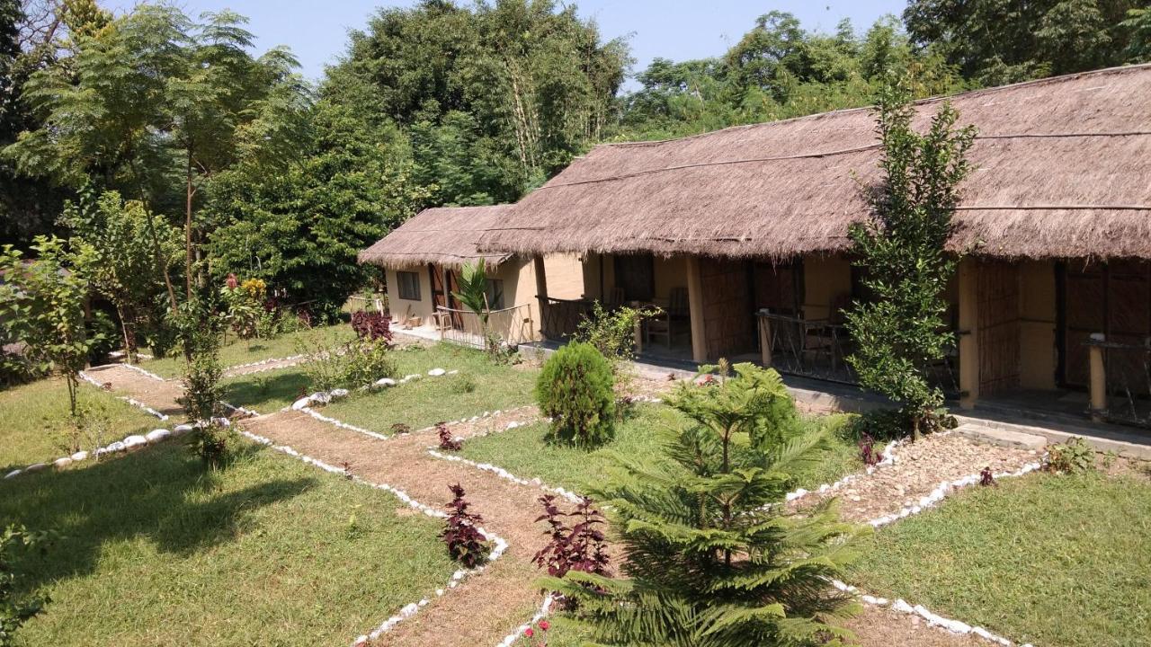 Chital Lodge Chitwan Exterior foto