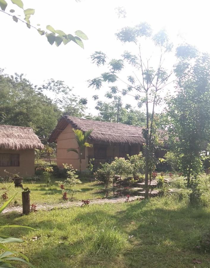 Chital Lodge Chitwan Exterior foto